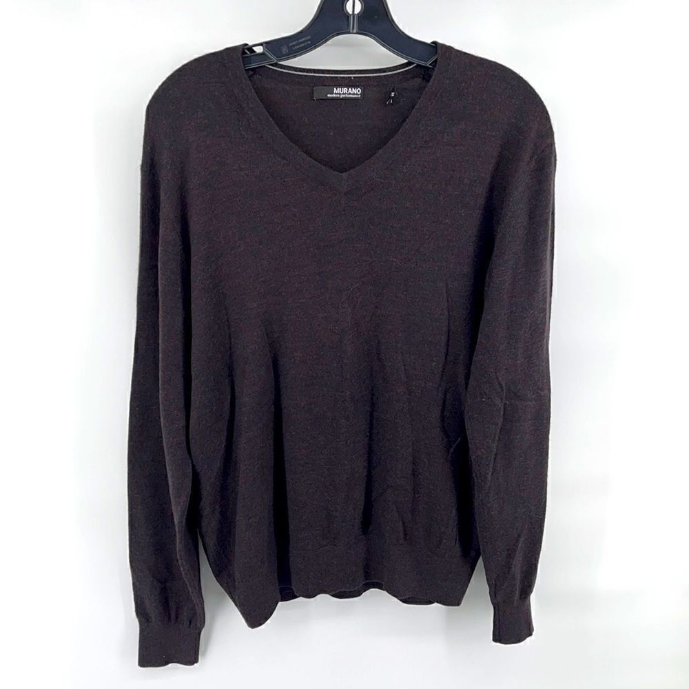 Murano modern performance moisture wicking v neck sweater large acrylic EUC L